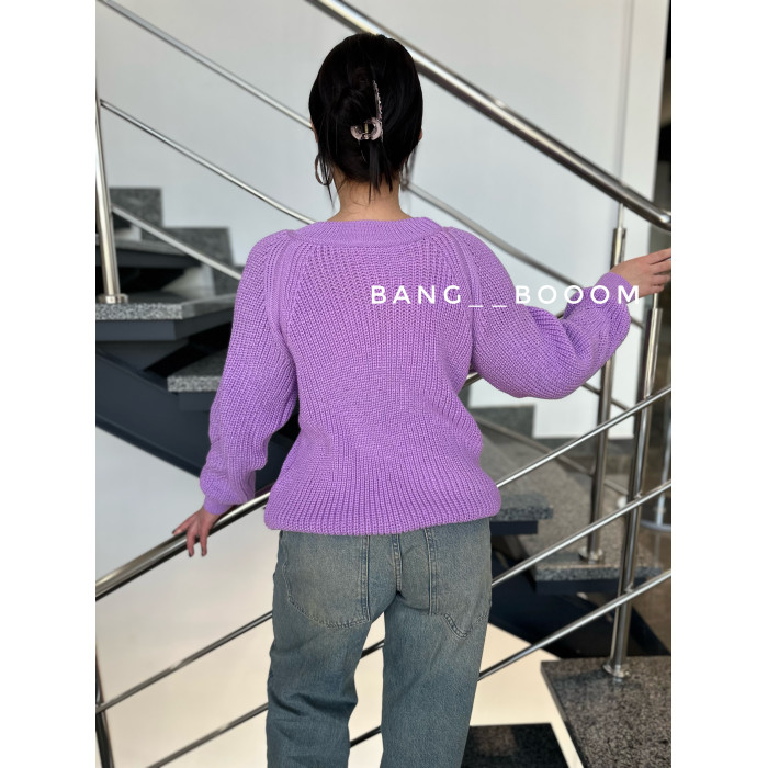 Жіночий вʼязаний светр англійської вʼязки REGLAN